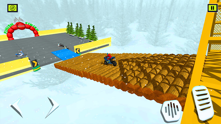 #2. Superhero Extreme Bike Stunts (Android) By: Gamezeniq Technologies