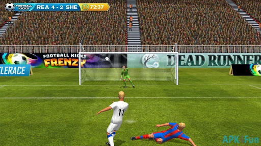 Football Kicks Title Race Screenshot Image